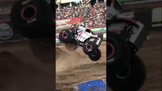 Lucas Stabilizer CRASH #monsterjam #monstertrucks #fullsend #wheelie #motorsport #shorts