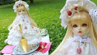 Sewing an OOAK Lolita  JFashion Style Cake Outfit for BJD Doll Strawberry Cake Outfit Part 22