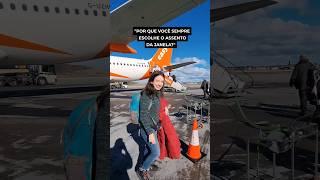 por que eu sempre escolho o assento da janela no avião? #viageminternacional #viajarsozinha #shorts