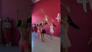 Así grabamos el video para el show de acrobacias de Barbie #acrodance #acro #acrobacias #gymnast