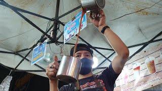 Amazing Thai Iced Tea Teh Tarik - Pulled Tea Skilling Thailand Street Food  Tasty Journey