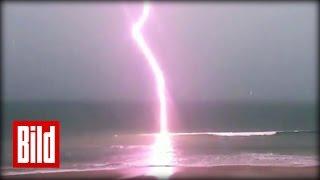 Blitz in Zeitlupe - Lightning in Slow Motion - Natur in Zeitlupe Donner  Unwetter  Slowmotion