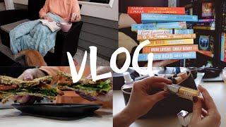 Vacation Prep Easy Lunch & Packing My Travel Makeup  VLOG