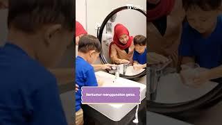 Yuk Ajarkan Si Kecil Rajin Sikat Gigi