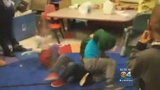 Guru Tempat Penitipan Anak Dituduh Menjalankan Fight Club