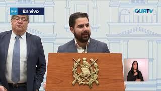   Conferencia de Prensa con funcionarios de Gobierno.