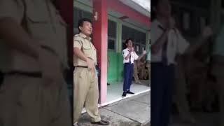 VIRAL video lucu murid yang kocak membuat tawa guru dan teman sekolahnya