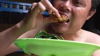 Penderita Diabetes Mukbang Sayuran dan Sambel Padang