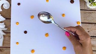 Paint flowers in an easy and fun way with a spoon