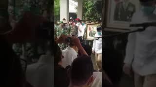 Wow Prabowo hadir dalam prosesi pelepasan jenazah Mantan Panglima TNI Djoko Santoso