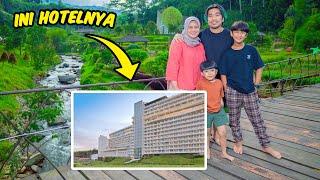 Nginep di Hotel Dengan View Sungai dan Sawah - Le Eminence Puncak Bogor  Keluarga Ziyan