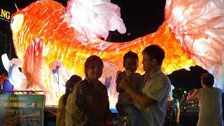 Single Mother Attending the Biggest Mid-Autumn Festival in Vietnam with the Kind Man Ly Tieu Sen