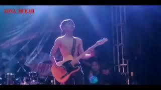 ZONA MERAH feat NICOLA SAPUTRA radiohead - creep  Opening Waroeng NKRI