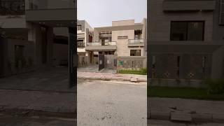 10 Marla Most beautiful 5 Badroom house for sale Bahria town Lahore