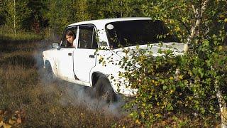 CAR CRUSH   Ellie broke trees with her car barefoot