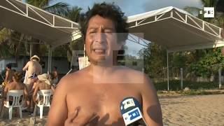 Miles de personas se destapan en el  Festival Nudista de playa mexicana Zipolite