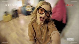 Alexandra Stan feat. Connect-R - Vanilla Chocolat Selfie Music Video