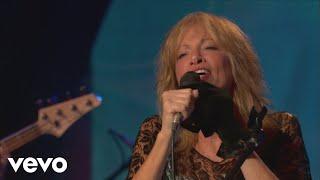 Carly Simon - Nobody Does It Better Live On The Queen Mary 2