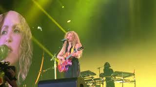 Shakira - Amarillo Live in Paris - El Dorado World Tour