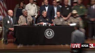 Beto ORourke Crashes Gov. Abbotts Uvalde Press Conference