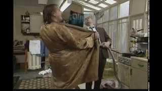 R.I.P Rik Mayall  Bottom - 12 Minutes of Farts and Fighting