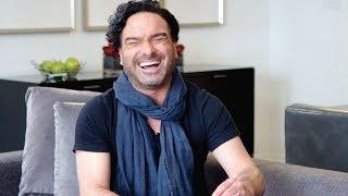 Big Bang Theorys Johnny Galecki Plays 20 Questions