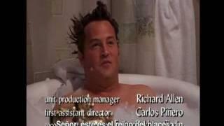 Chandler Takes a Bath - Spanish Subtitles Español