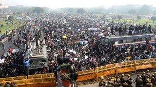 Police tear gas New Delhi gang-rape protesters