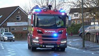 S22P1 Surrey Fire & Rescue Service Guildford S22 responding to a RTC Road Traffic Collision