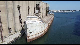 Exploring Chicagos Abandoned Ghost Ship