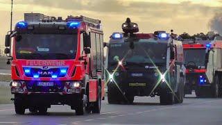  𝘽𝙍𝘼𝙉𝘿-𝙇𝙐𝙁𝙏𝙁𝘼𝙃𝙍𝙕𝙀𝙐𝙂 ️ Einsatzfahrt 》 Doppel FLF RTF uvm.  Flughafenfeuerwehr  Flughafen BER