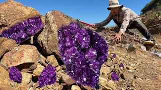 Good job MASSIVE Gemstone COIN FOUND ON THE OREGON TRAIL Metal Detecting Incredible Finds