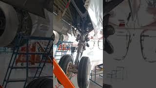 Airbus A320 Nose landing gear extension