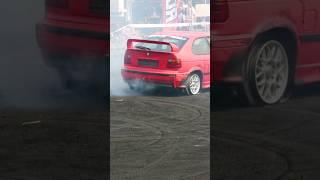 Bmw 325i compact tire killing burnout #bmwsound #explosion