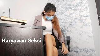 Aktivitas Sekertaris Cantik di Kantor  MOMS DAILY ROUTINE