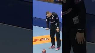 Priceless Goalkeeper Reaction  #håndbold #handball #goalkeepersaves