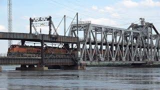 TRRS 532 BNSFs Fort Madison Swing Bridge