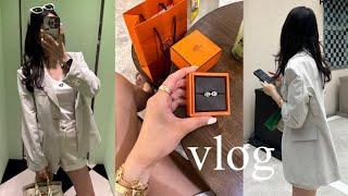 ENG vlog_ 에르메스 샹달반지 언박싱 H&M 흐앤므 신상 하울 프라다 나시탱크탑 입어보기 루이비통x카멜커피 팝업스토어 오이토스트 만들기 쇼핑브이로그 일상브이로그