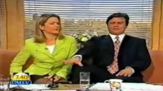 Penny Smith GMTV - Sexy legs Slo-mo Skirt Adjustment.