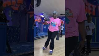 LOOK AT POPPIN AUNTIE 🪭 #lifeoftheskateparty #blackgirlmagic #rollerskating