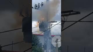 Tiang listrik terbakar