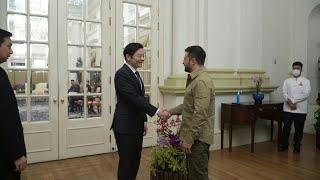 Zelensky meets with president and prime minister of Singapore  AFP