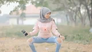 Tiktok jilbab goyang bokong id  Saadah Lonely