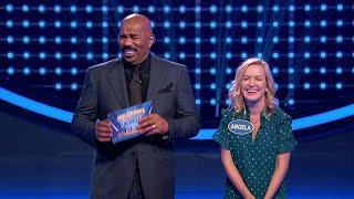 The Office Stars Jenna Fischer and Angela Kinsey Play Fast Money - Celebrity Family Feud