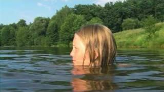 Im See zwei Kinder - Ein Kurzfilm von Erik Lehmann