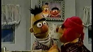 Sesame Street - Ernie and Bert What game to play in the cold?