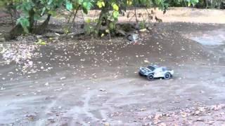 Rc-Ruhrpott-RaCers.de.vu HPI Blitz im Drecksloch