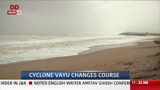 Cyclone Vayu Updates Gujarat remains on high alert even after vayu changes its course