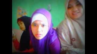 Video Tiga Cewek Jilbab - Cewek-cewek Cantik Habis ...