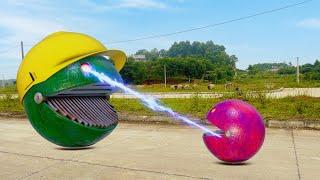 Pacman in real life 4K - Pacman battle 2